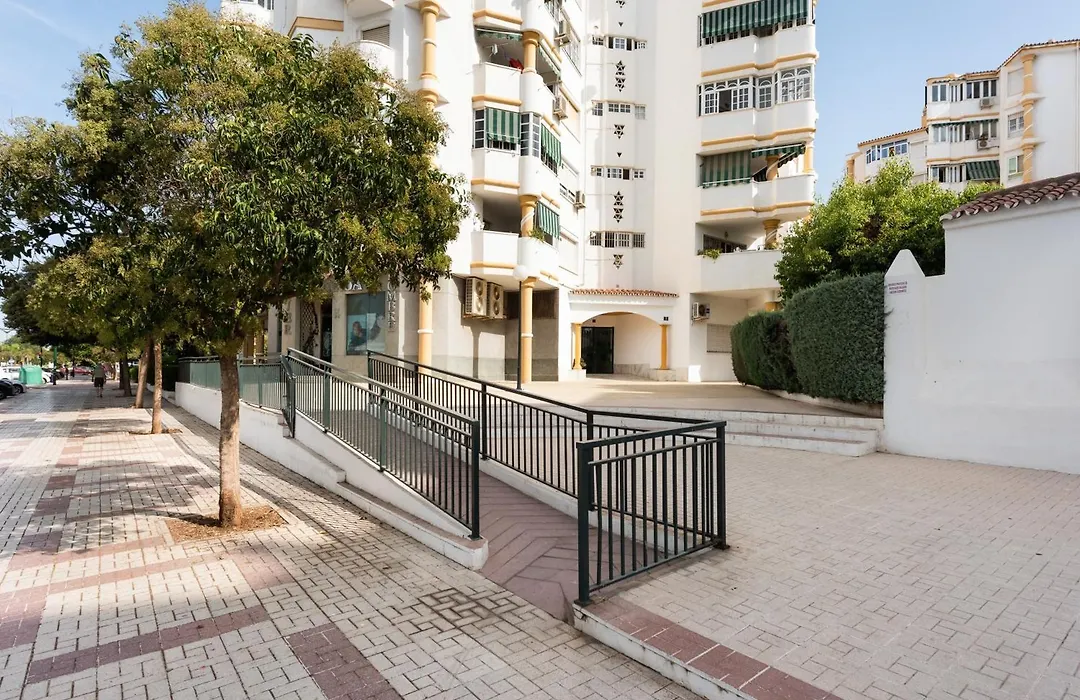 Apartamentos Sealmar Moliere-1