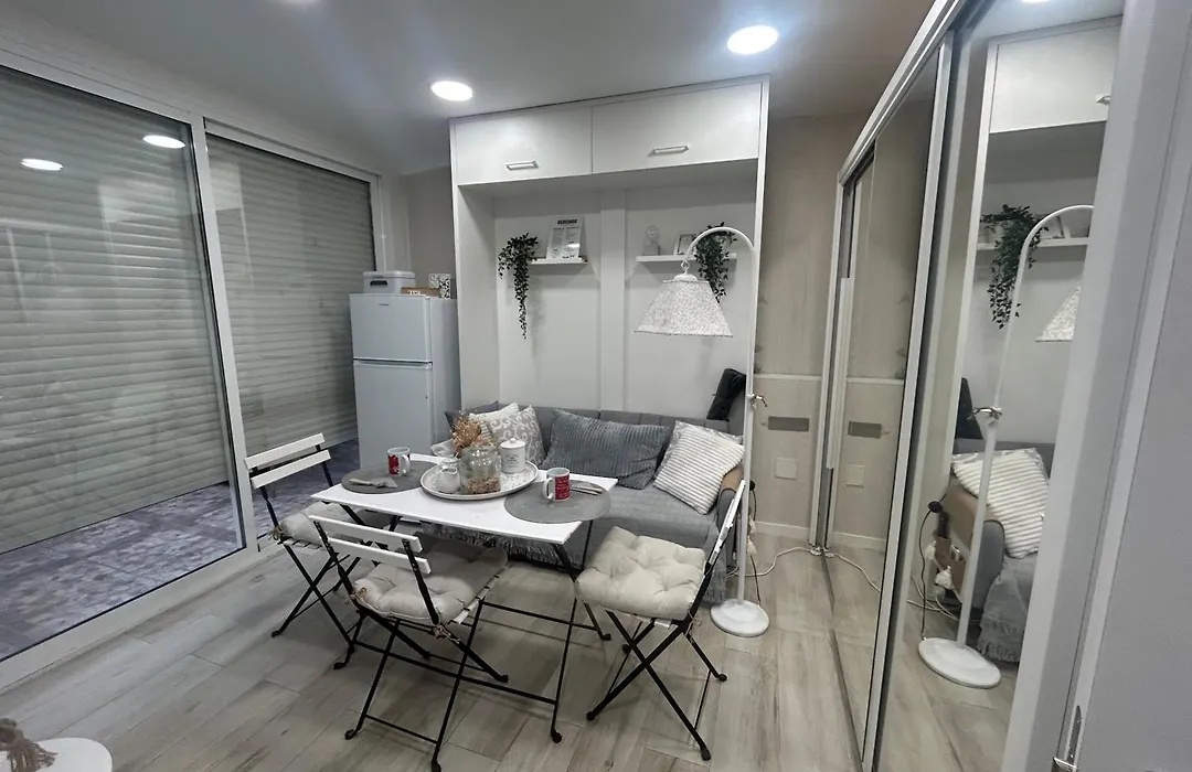 Apartamento Seawater Málaga Huelin-1