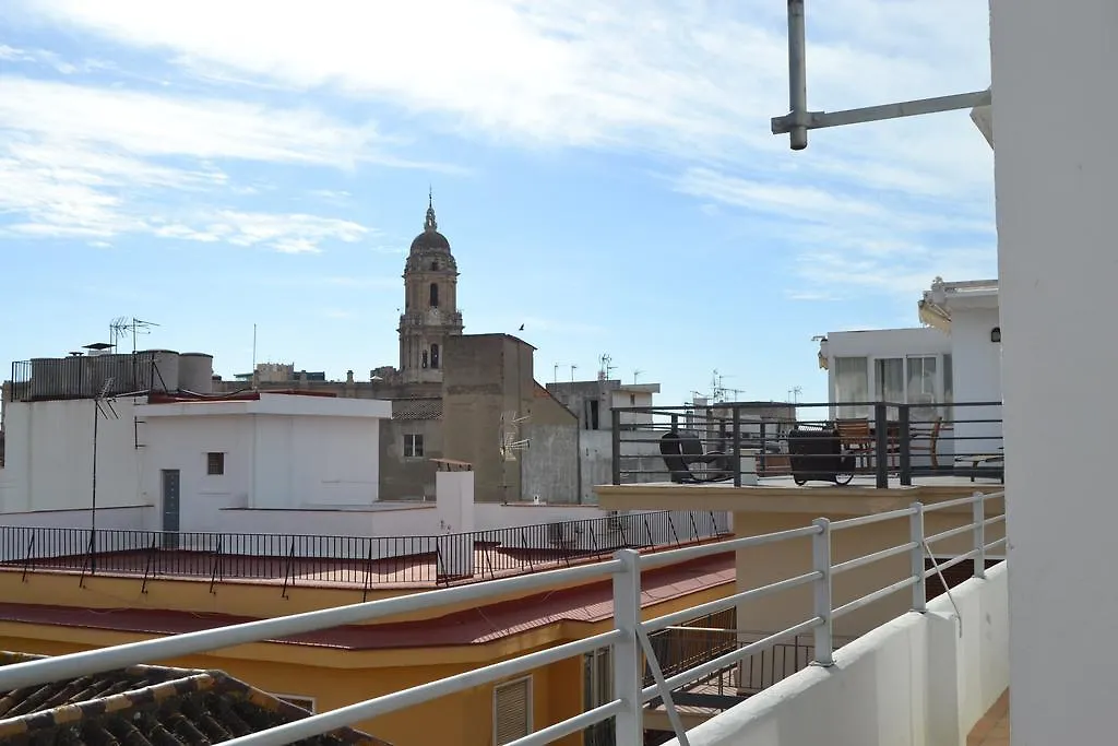 Ático con terraza y vistas-1