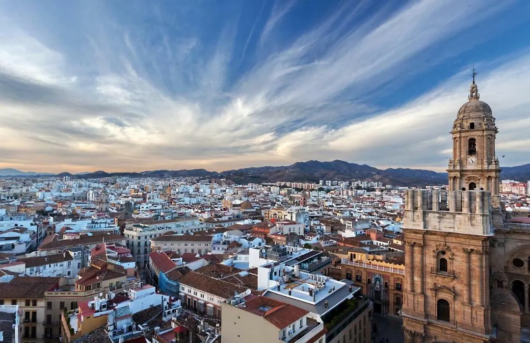 Genuar Apartments Malaga Center. Free Parking-1