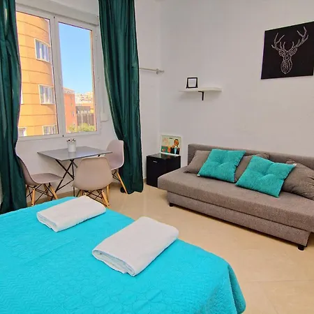 Low Cost Room Mercado Malaga-2