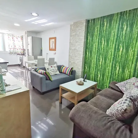 Neptuno Apartment: Sun, Beach And Relax In Huelin-2