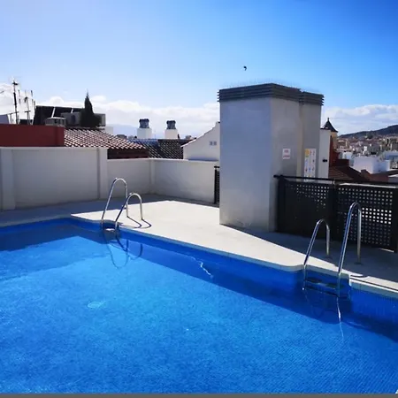 Low Cost Rooms La Merced-3