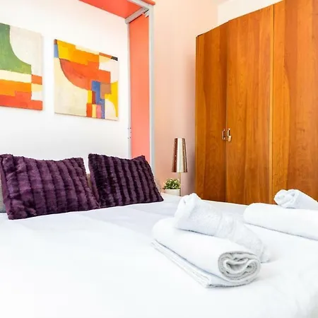 Lovely Suite With River Views And Parking-2