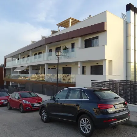 Boutique Apartment Near The Beach, 1 Gbps Wi-Fi-2