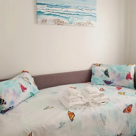 Boutique Apartment Near The Beach, 1 Gbps Wi-Fi-3