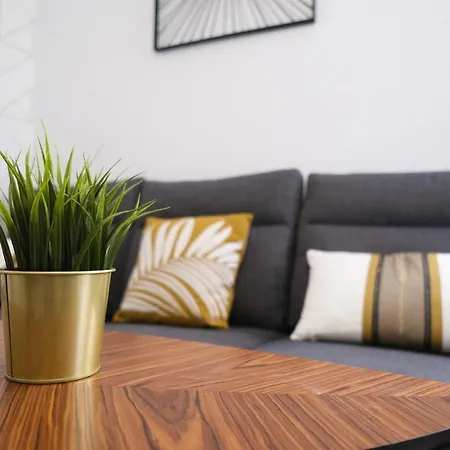 Cute Central Apartment-3