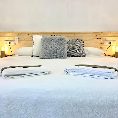 Suite Breeze - Private Heated Pool-3