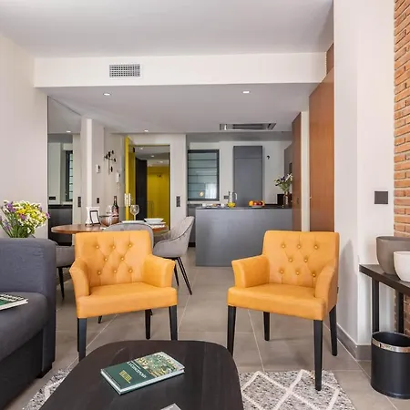 Home Art Apartments Soho-3