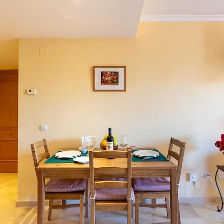 Apartamento con parking Puerto Nuevo 8-3