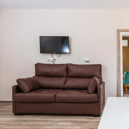 Apartamentos Lola Beach-3