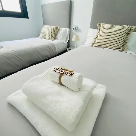 Bonito Apartamento de 2 habitaciones con terraza-2