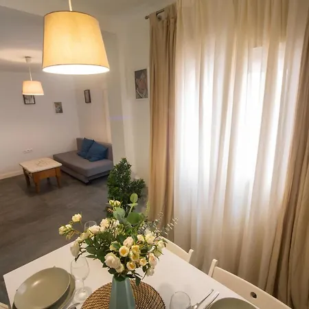 Holidays2Malaga Alta City Center Renovated 2 Bedrooms Apartment Wifi-2