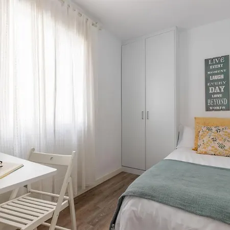 Living4Malaga Sea Breeze Apartment-3