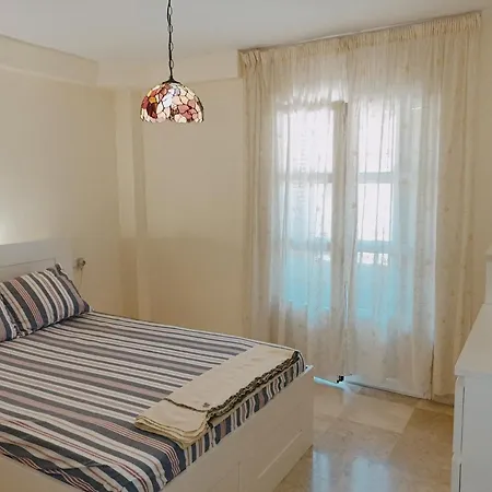 Confortable habitación céntrica en piso privado-3