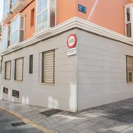 Designed minimalist apartment - Málaga Center by REMS-3