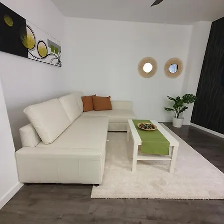Tribuna Deluxe-2