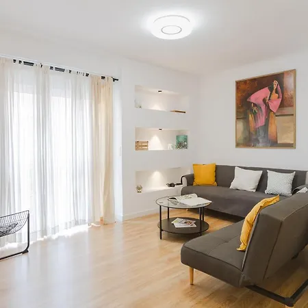 Malagaflat Design Apartment 3 Bedrooms City Centre-3