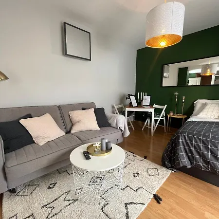 Estudio centrico y moderno en Malaga-3