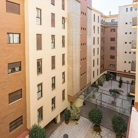 BHost - Colón-2