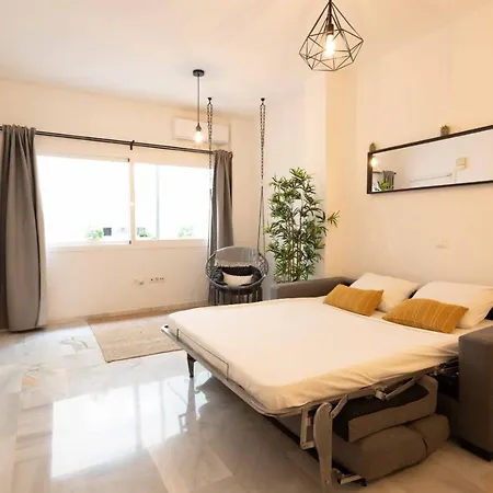 Relaxing Vacation Home @ The Heart Of Malaga-2