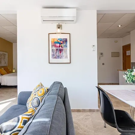 Sáenz Suites Gallery by Bossh! Apartments-2