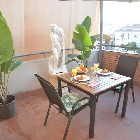 Habitacion grande con terraza privada, malaga centro-2
