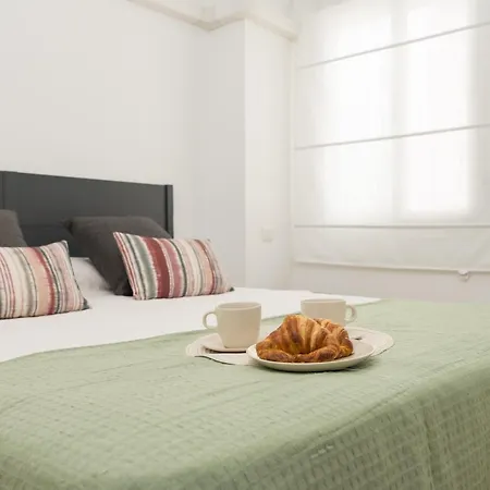 Precioso apartamento con habitacion separada en centro historico de Malaga-2