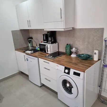 Apartamentos Elemar Free Luggage Storage-2