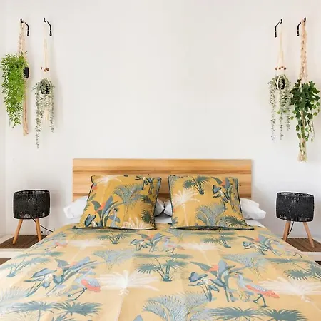 Lunaroom Center & Quiet Guesthouse-3