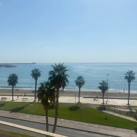 Moderno y completo apartamento frente al mar-2