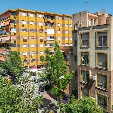 Spacious & Authentic Apartment By Rems-2