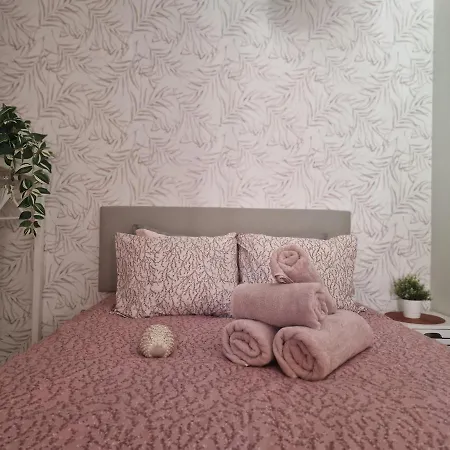 Picasso Apartment-3