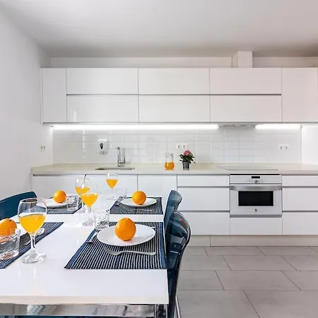 Salamanca Apartments!-2