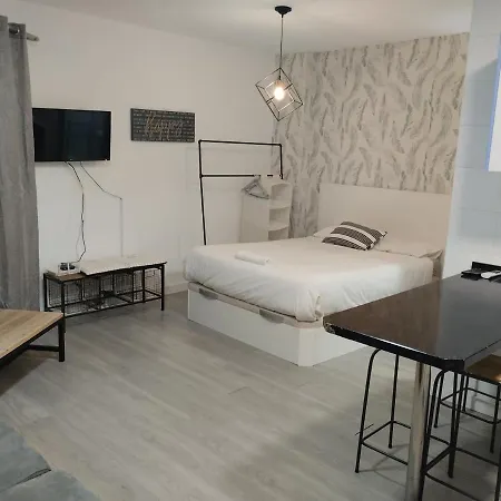 Malaga Centre Studio&Parking-2