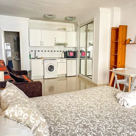 Estudio in City Center Málaga!-3