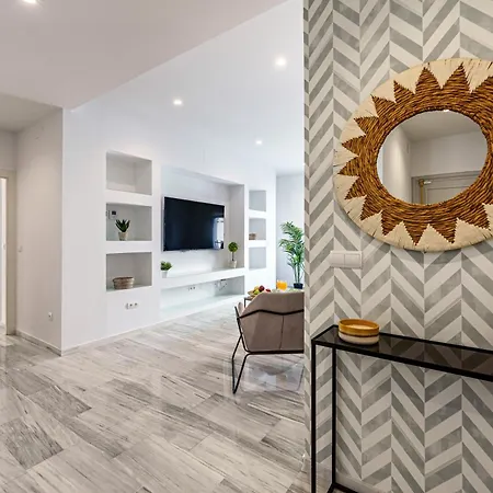 Soho - Comfort & Premium Location-3