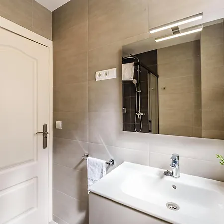Soho - Comfort & Premium Location-2