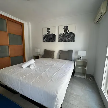 Tres Habitaciones Parking Gratis-2