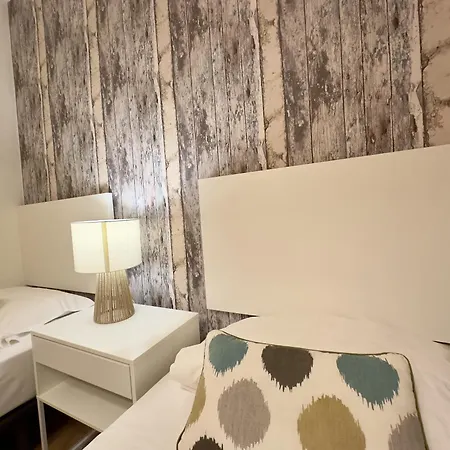 Urbe10 Plaza de Uncibay 3 Bedrooms apatment-2
