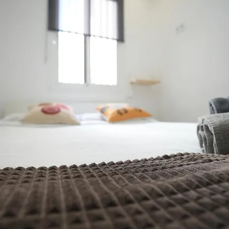 Excellent Location Malaga Centro Historico 2 Bed Flat-3