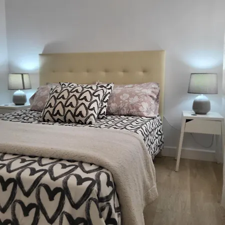 3BR Top Floor Apartment Vialia La Unión Metro-2
