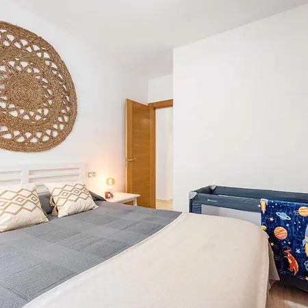 Sunlit Apartment "Casa Bonita" With Free Parking-3
