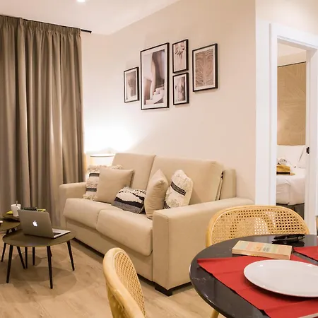 Apartamentos Málaga Premium - Calle San Telmo-3