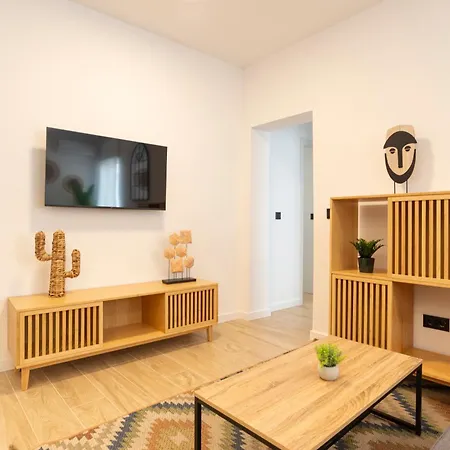 II Cozy & Modern Apartment Ayr-2
