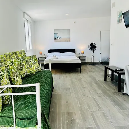 Grand Studio Huelin-3