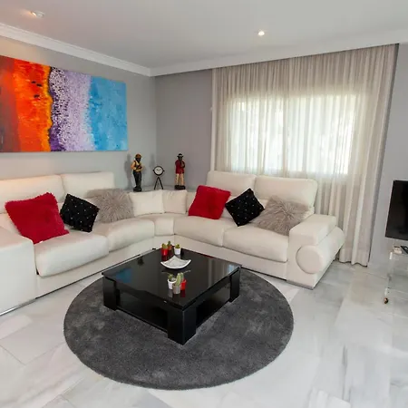 Villa Venecia, Apartamento de Lujo en 1º línea de playa + parking-2