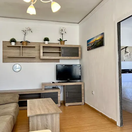 Amazing 3Bedroom Apartment In Capuchinos By Easytrip-3