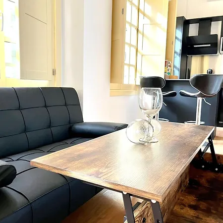 Luxury Apartments Chinitas 11-3
