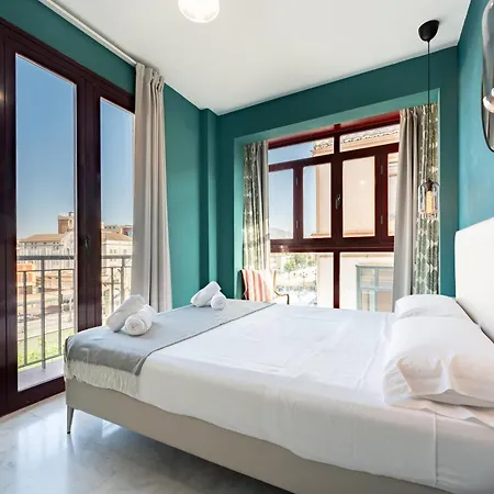 Unique Charming Apartment in the Heart of Málaga-2